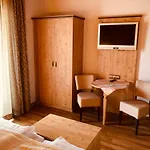 Koenig Ludwig Stub'n Hotel 3*